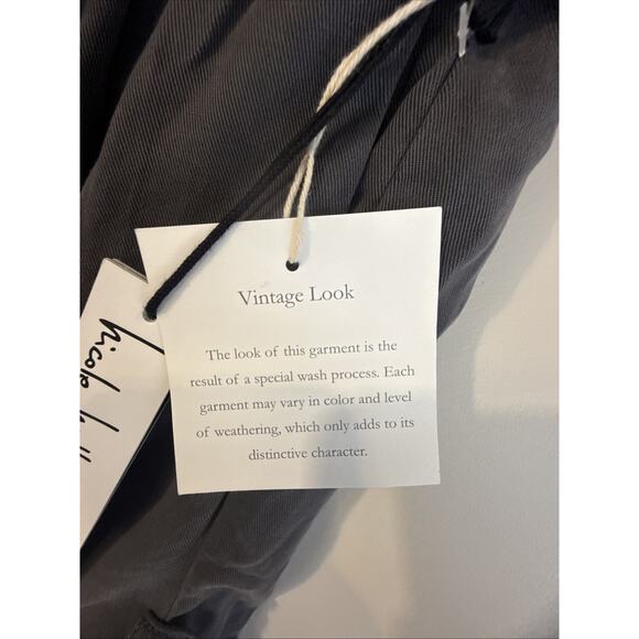 Nicole Miller Women's Belted Shorts Pockets Vintage Look Size 10 Gray NWT - Picture 9 of 10